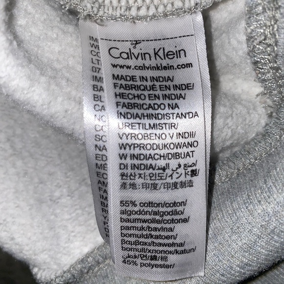 Calvin Klein Crops Grey Sweatshirt - Picture 2 of 7
